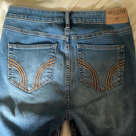 HOLLISTER CROP JEANS, SIZE 5, W27 - Picture 5 of 5